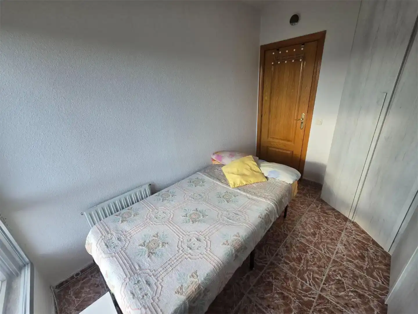 Bedroom of Flat for rent in Hortaleza