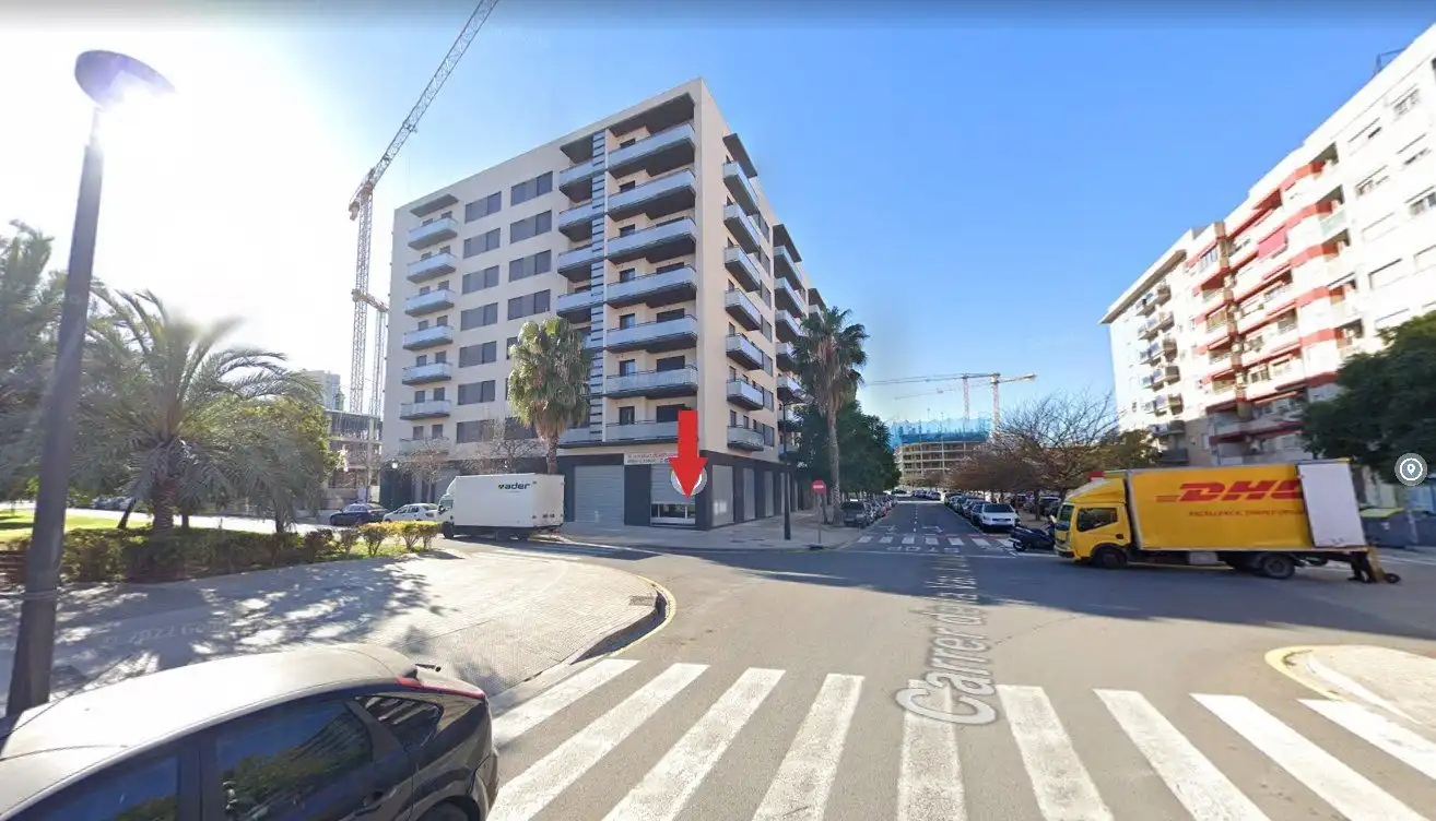 Vista exterior de Local de alquiler en Valencia