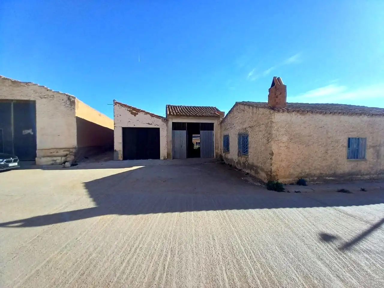 Vista exterior de Casa o chalet en venta en Codo con Jardín privado, Trastero y Balcón