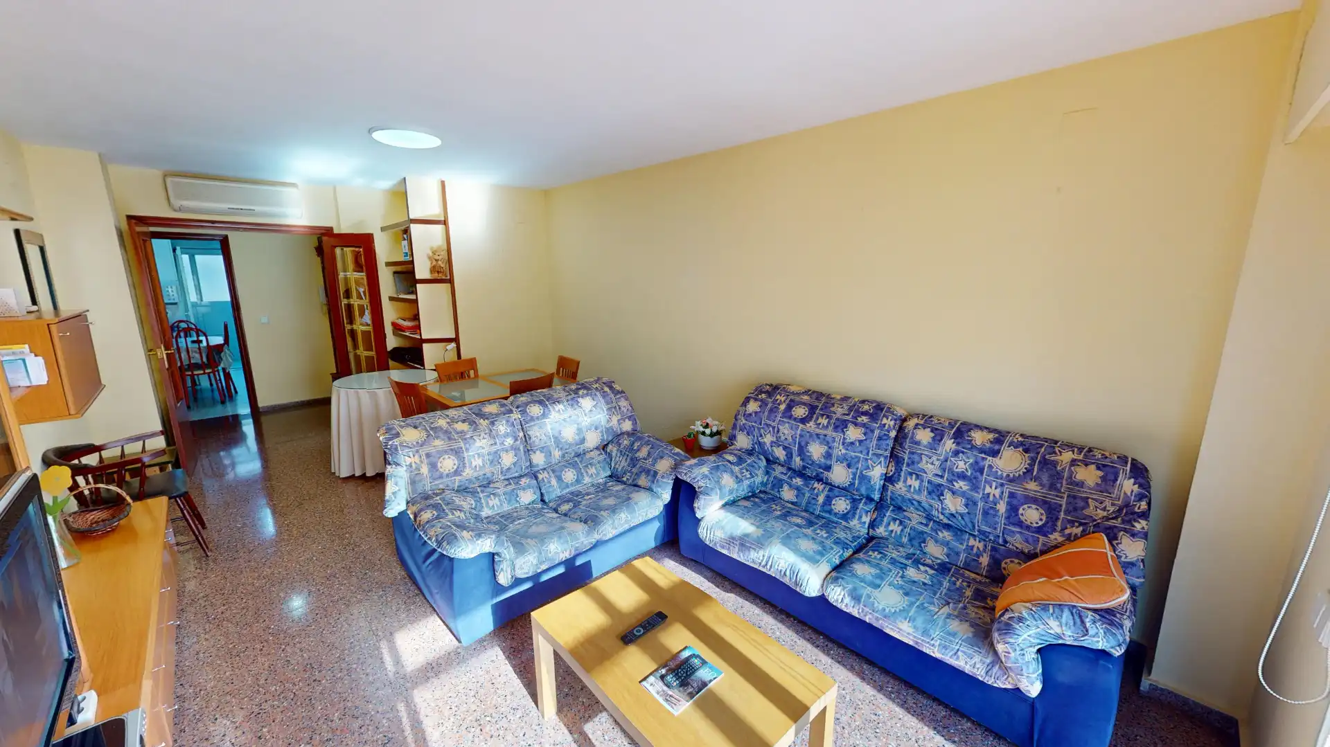 Wohnzimmer von Wohnung zum Verkauf in Alicante / Alacant mit Klimaanlage und Balkon