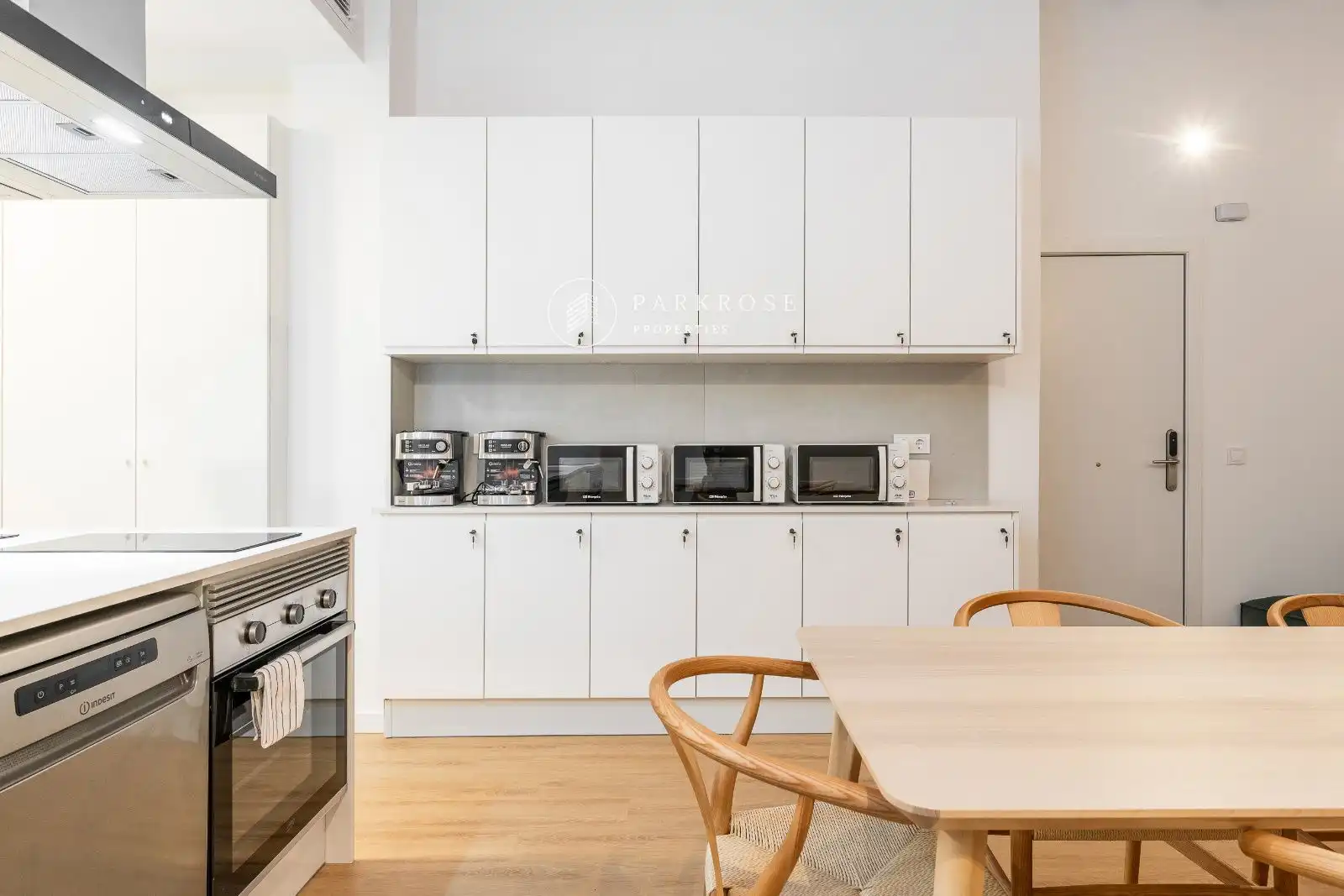 Kitchen of Flat for share in Barcelona  with Air Conditioner, Parquet flooring and Furnished