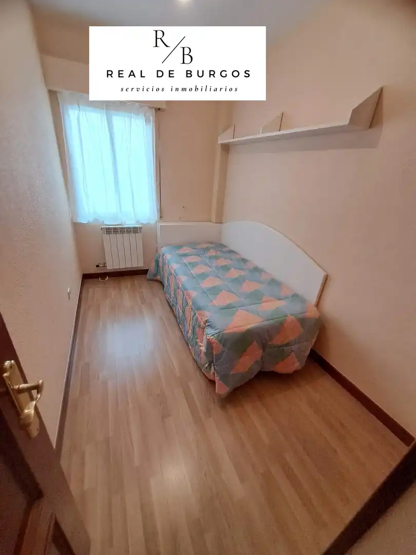 Habitación de Piso de alquiler en Valladolid con Calefacción, Terraza y Amueblado