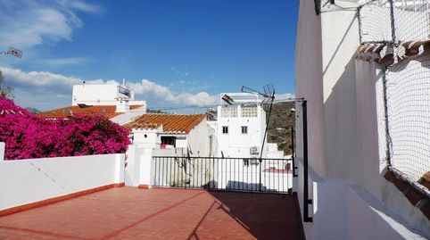 Casa de pueblo en Torrox con gran terraza azotea y vistas al Mar.