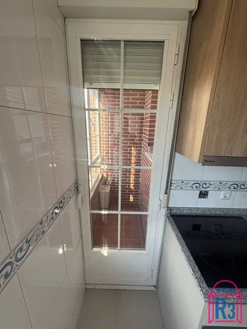 Terraza de Apartamento de alquiler en León Capital  con Calefacción, Terraza y Trastero