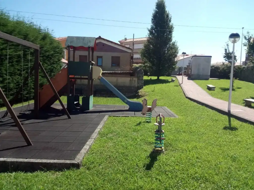 Aparcament de Planta baixa en venda en Covadonga - Campuzano - Ciudad Vergel