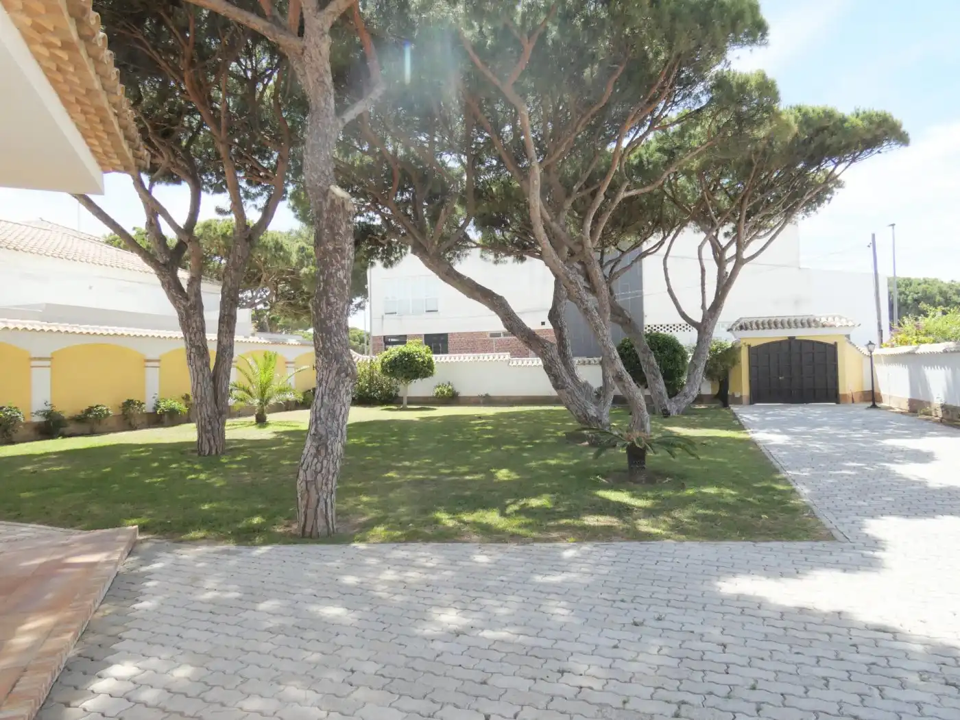 Garden of Houses for sale in Chiclana de la Frontera  with Air Conditioner, Private garden and Terrace