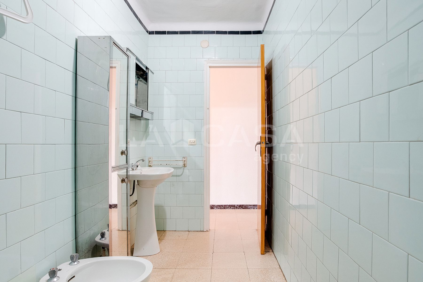 Baño de Piso en venta en Sant Adrià de Besòs con Balcón