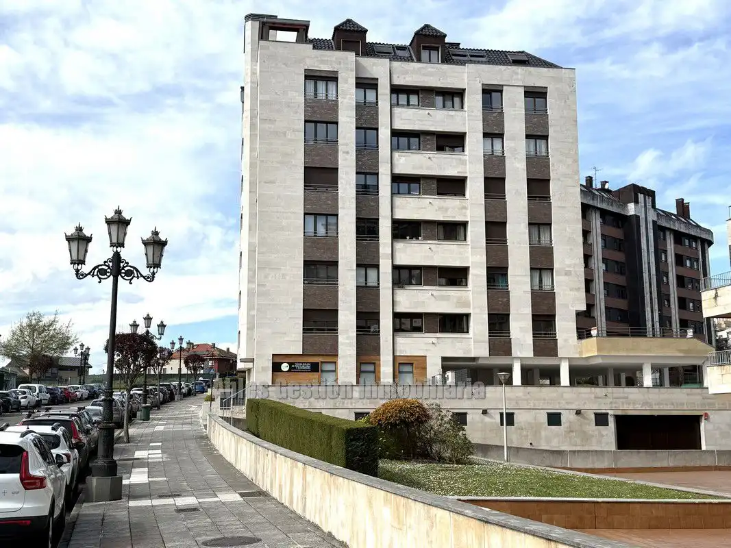 Wohnung zur Miete in Nava, 4, Montecerrao