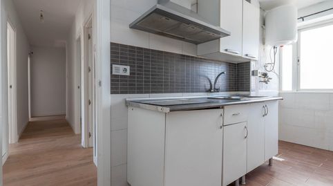 Foto 4 de Piso en venta en Calle Castellon, 1, Avda. De los Ogíjares, Armilla