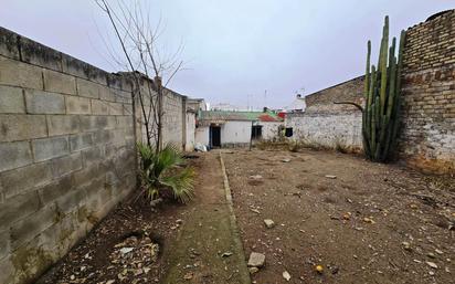 Vista exterior de Casa o xalet en venda en Castilleja de la Cuesta amb Aire condicionat i Traster