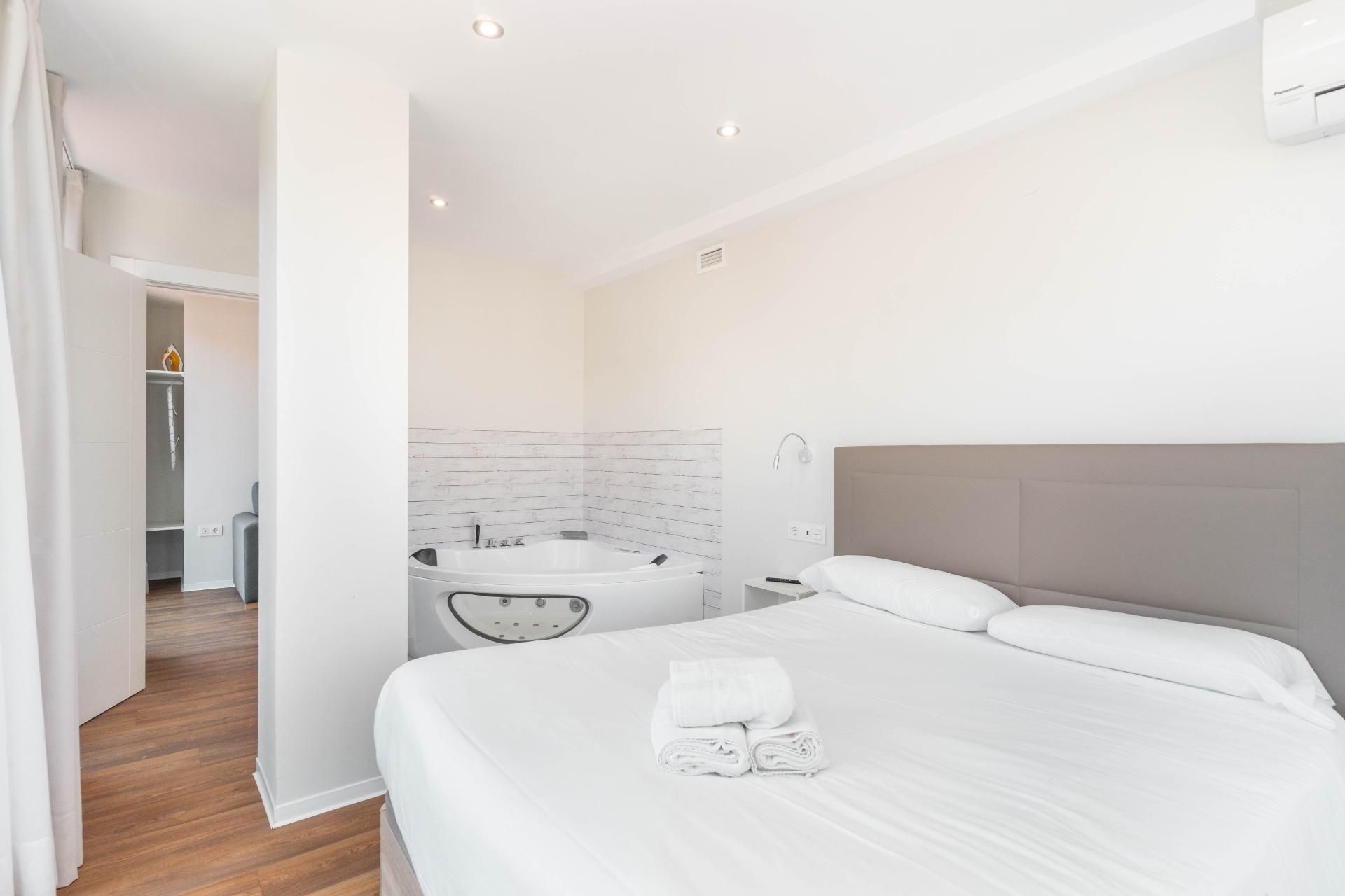 Bedroom of Building for sale in Cangas de Onís