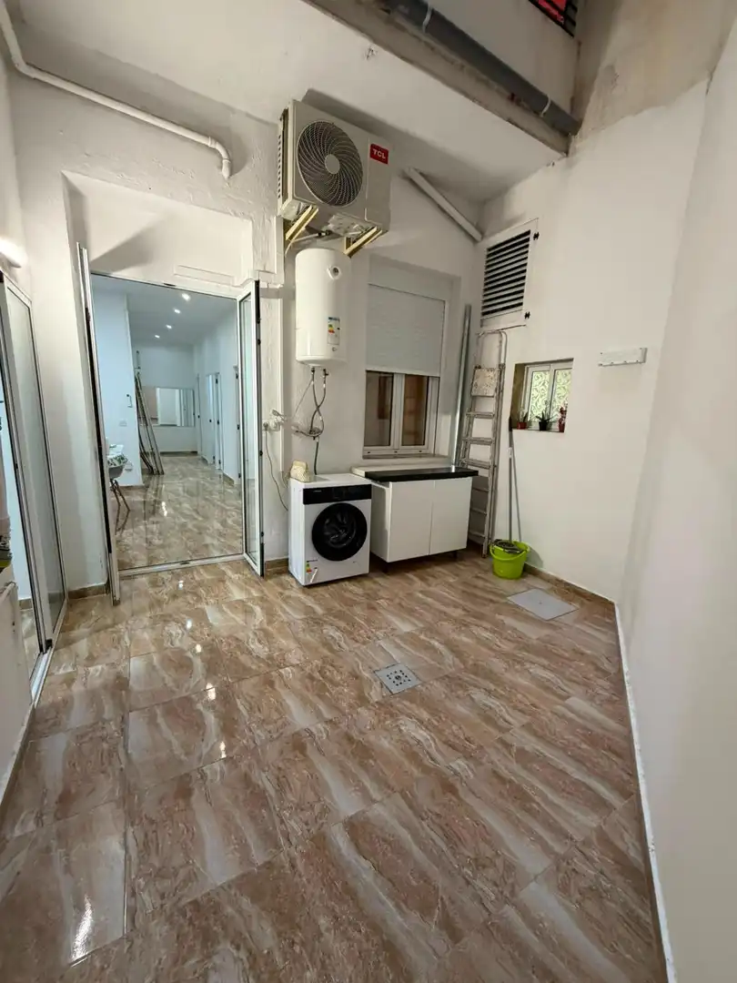 Planta baja de alquiler en Alicante / Alacant con Aire acondicionado, Calefacción y Amueblado