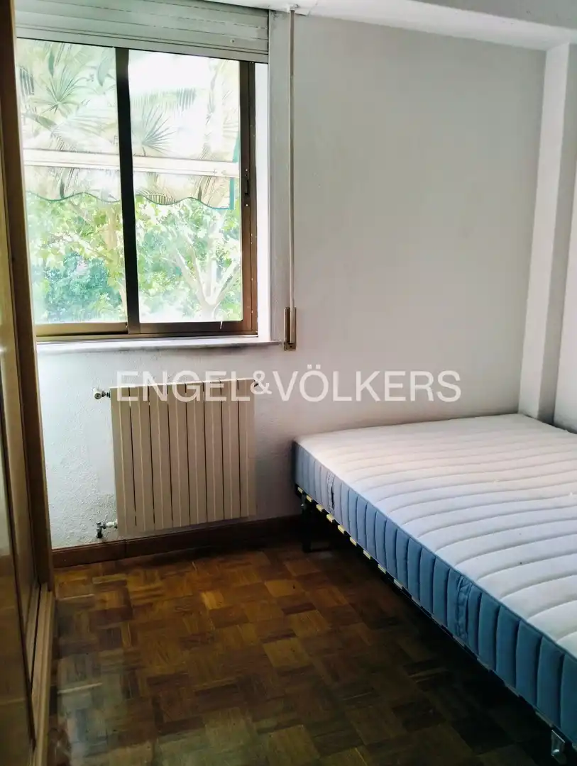 Habitación de Piso de alquiler en Madrid con Calefacción, Terraza y Amueblado