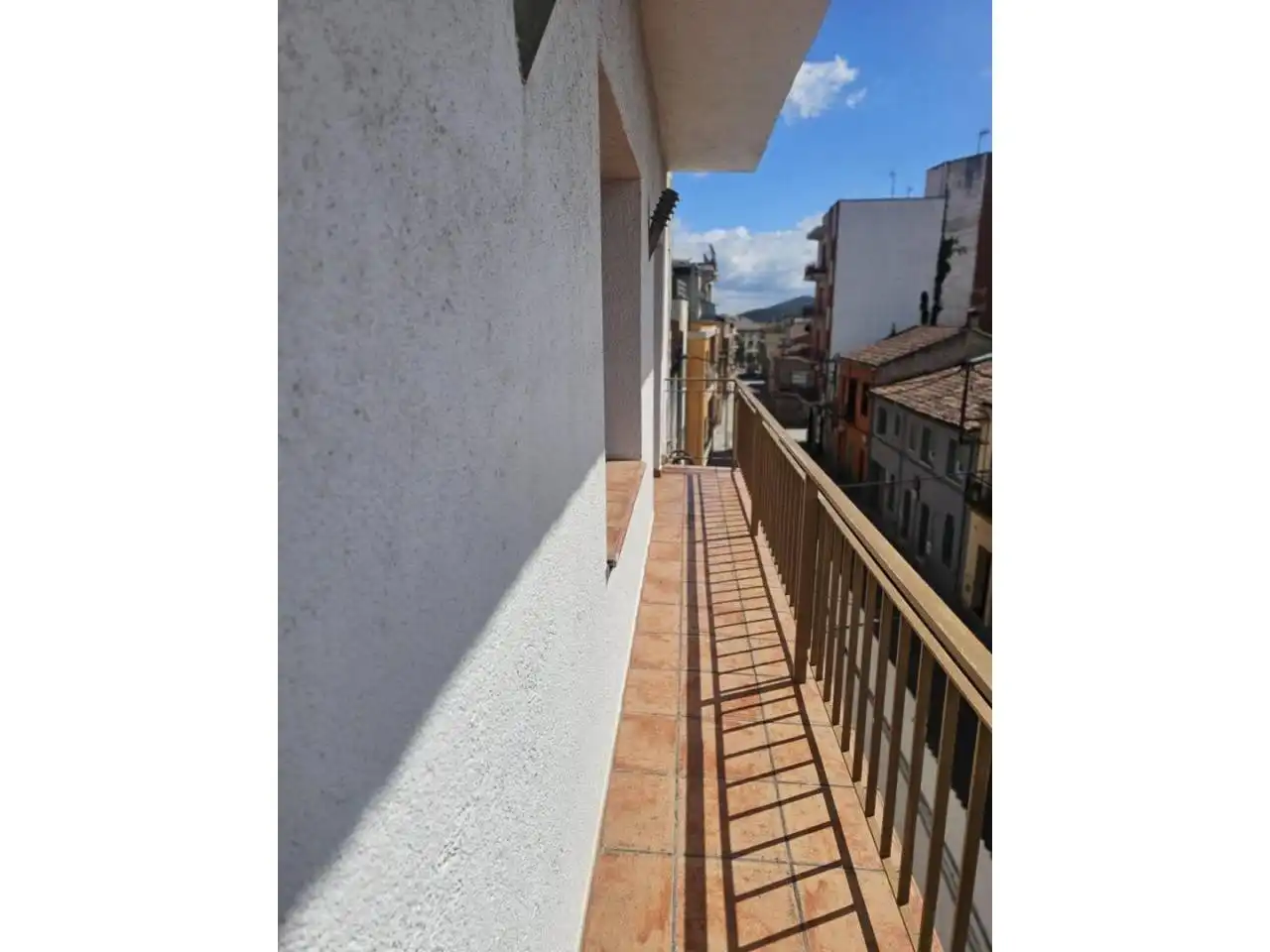 Vista exterior de Dúplex en venta en Sant Celoni con Calefacción, Terraza y Balcón
