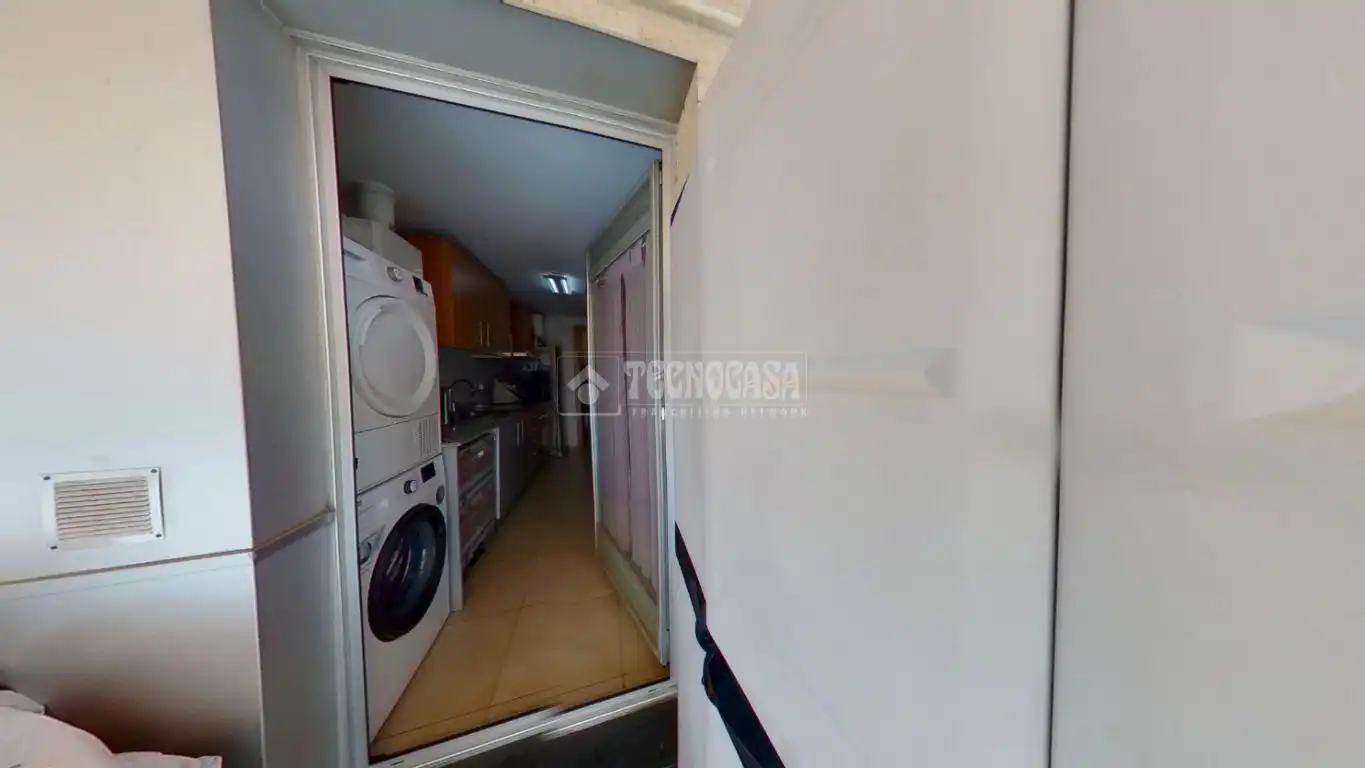 Cuina de Pis en venda en Sabadell amb Aire condicionat, Parquet i Moblat