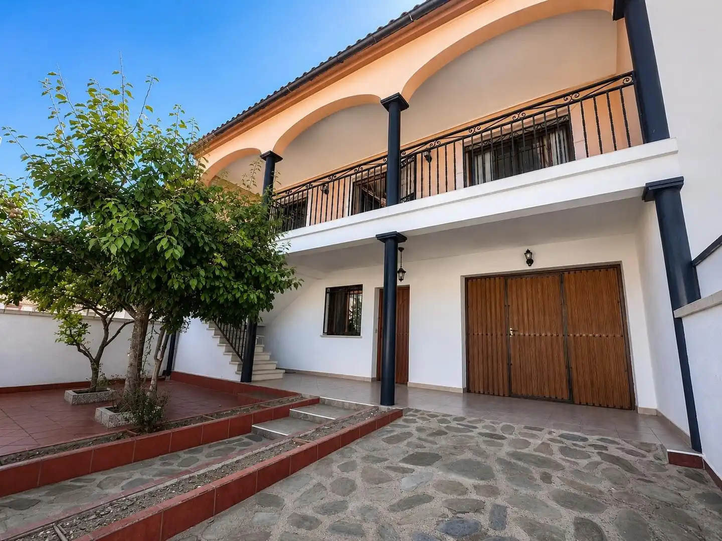 Vista exterior de Casa o chalet en venta en Madroñera con Aire acondicionado, Calefacción y Terraza