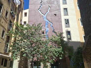 Pis amb balcó en venda a Eixample