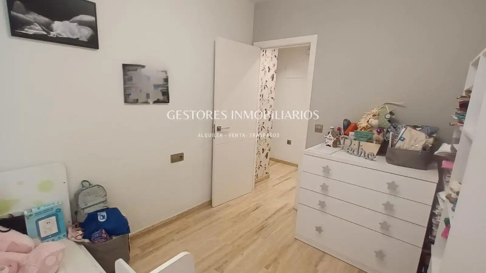 Schlafzimmer von Dachboden zum Verkauf in Ibi mit Klimaanlage, Heizung und Terrasse