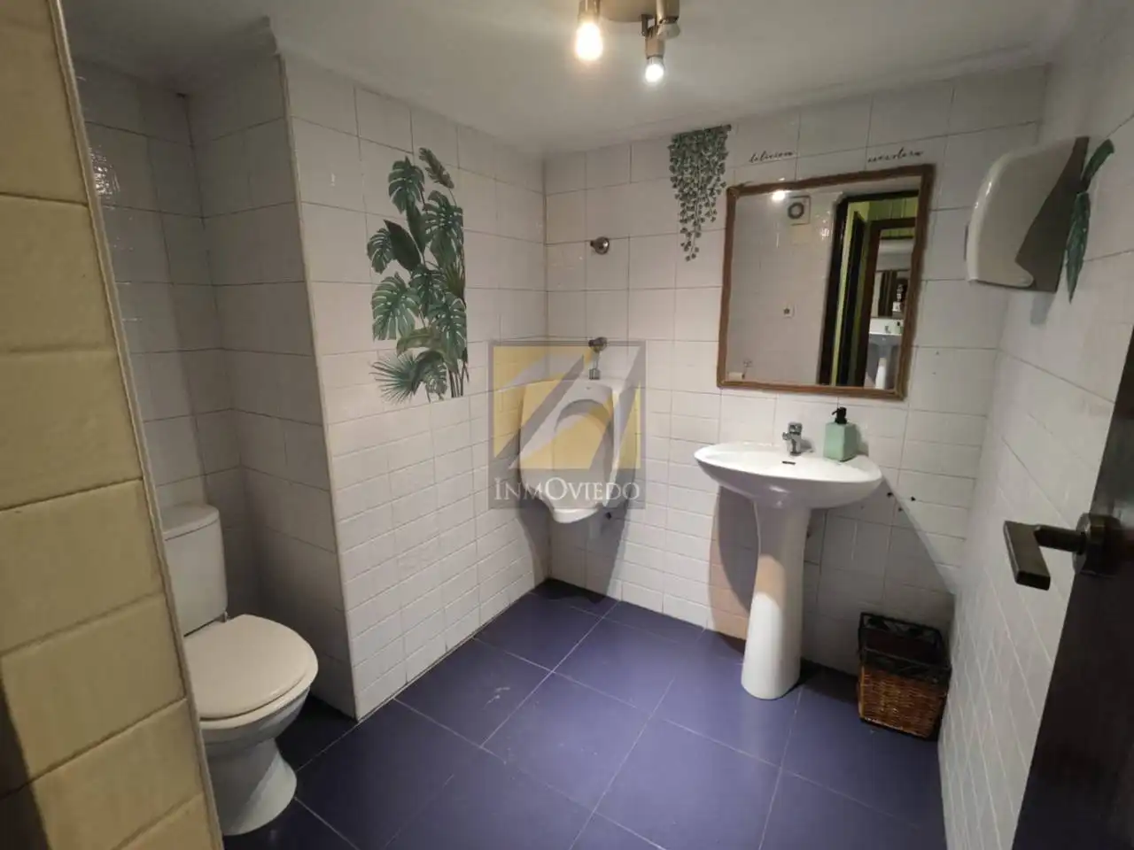 Badezimmer von Geschaftsraum zum Verkauf in Oviedo 