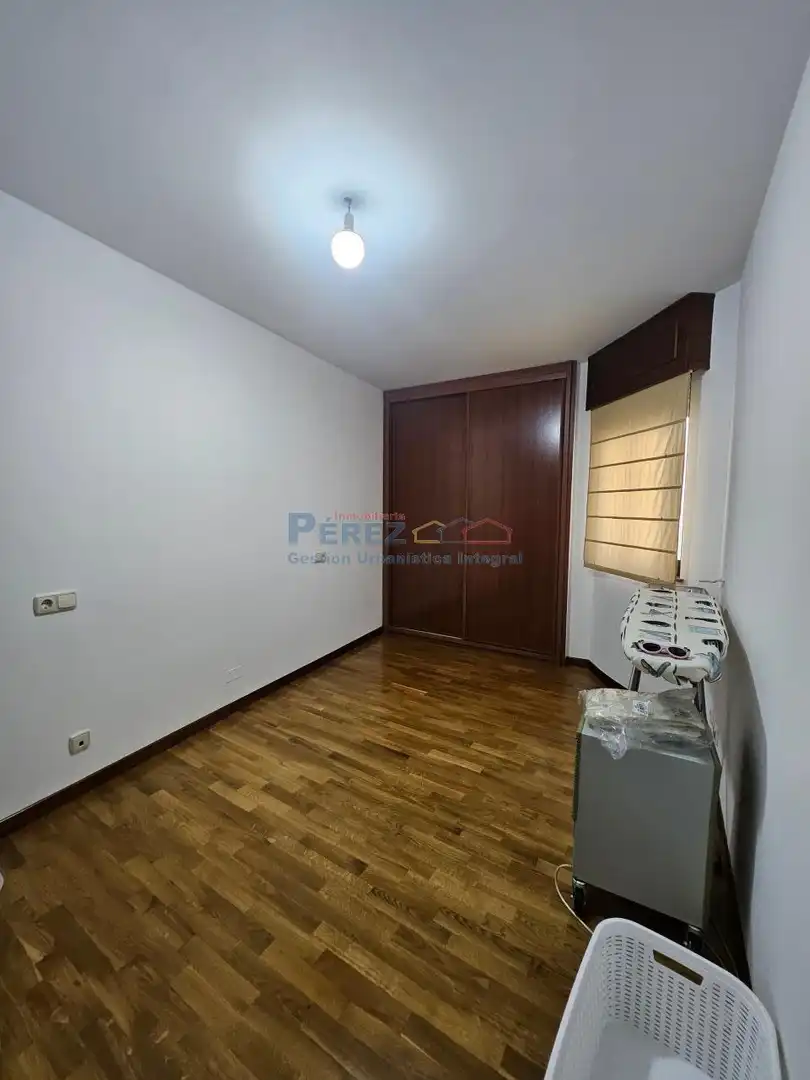 Piso de alquiler en Fene con Calefacción, Parquet y Trastero