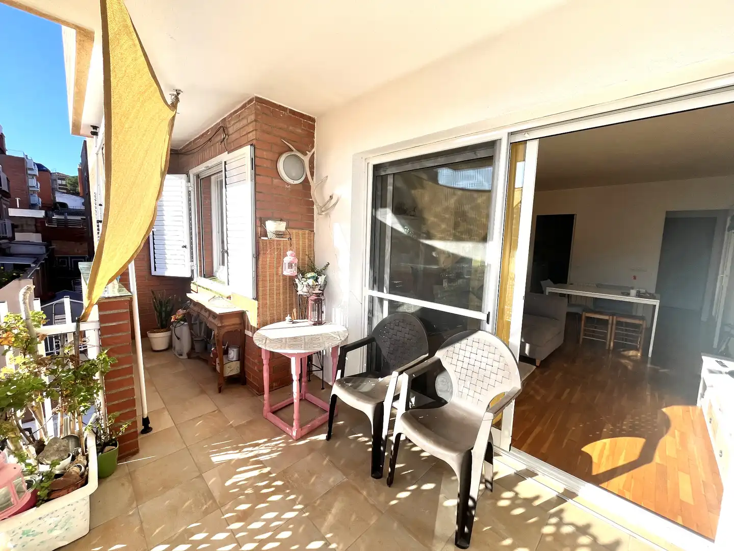 Terraza de Piso en venta en Santa Coloma de Cervelló con Calefacción, Parquet y Horno