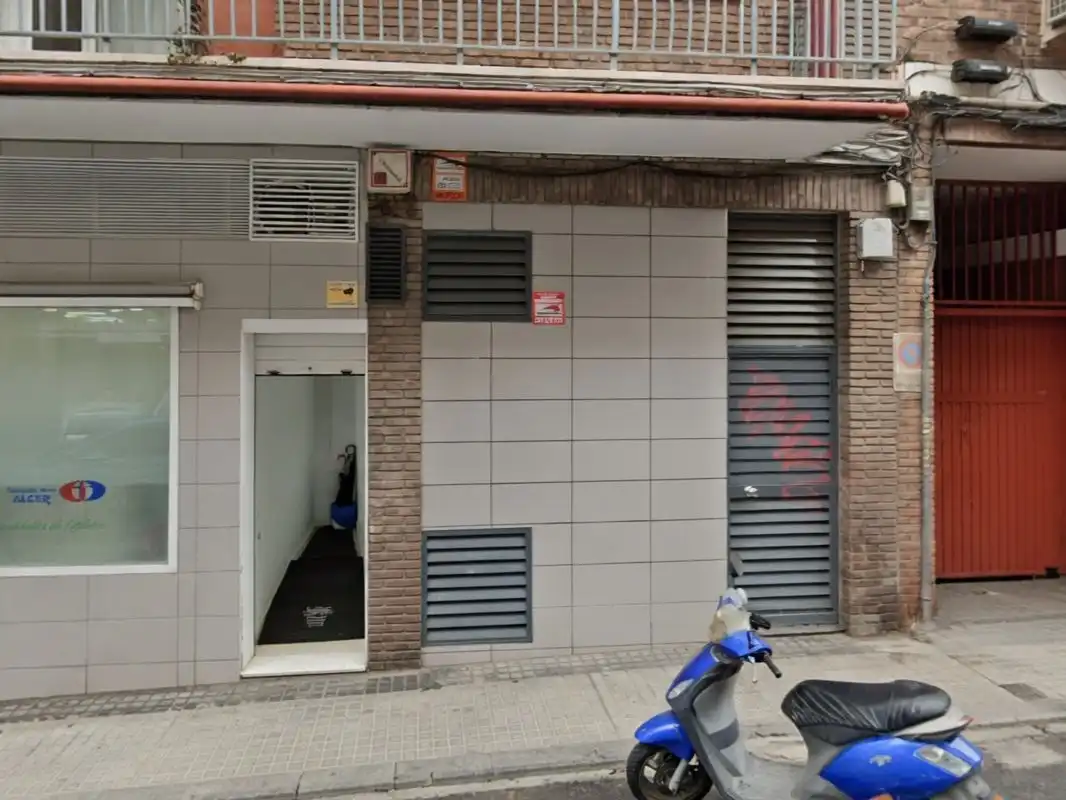 Außenansicht von Lagerraum zum Verkauf in Madrid