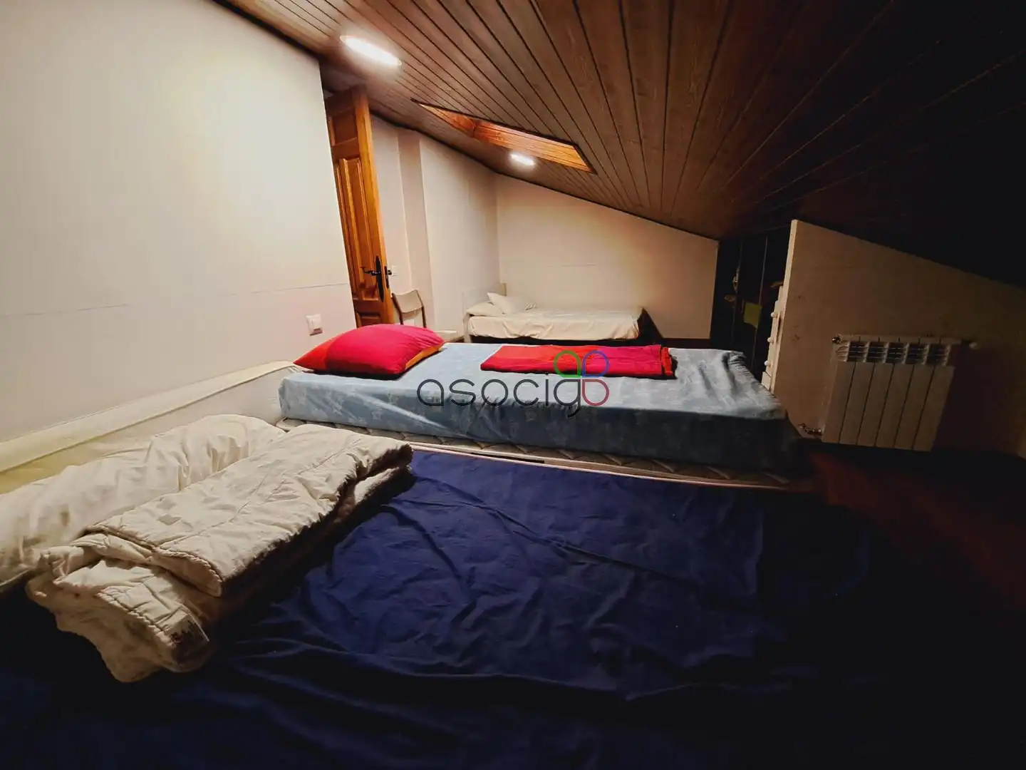 Habitación de Casa o chalet en venta en Solanillos del Extremo con Calefacción, Trastero y Piscina