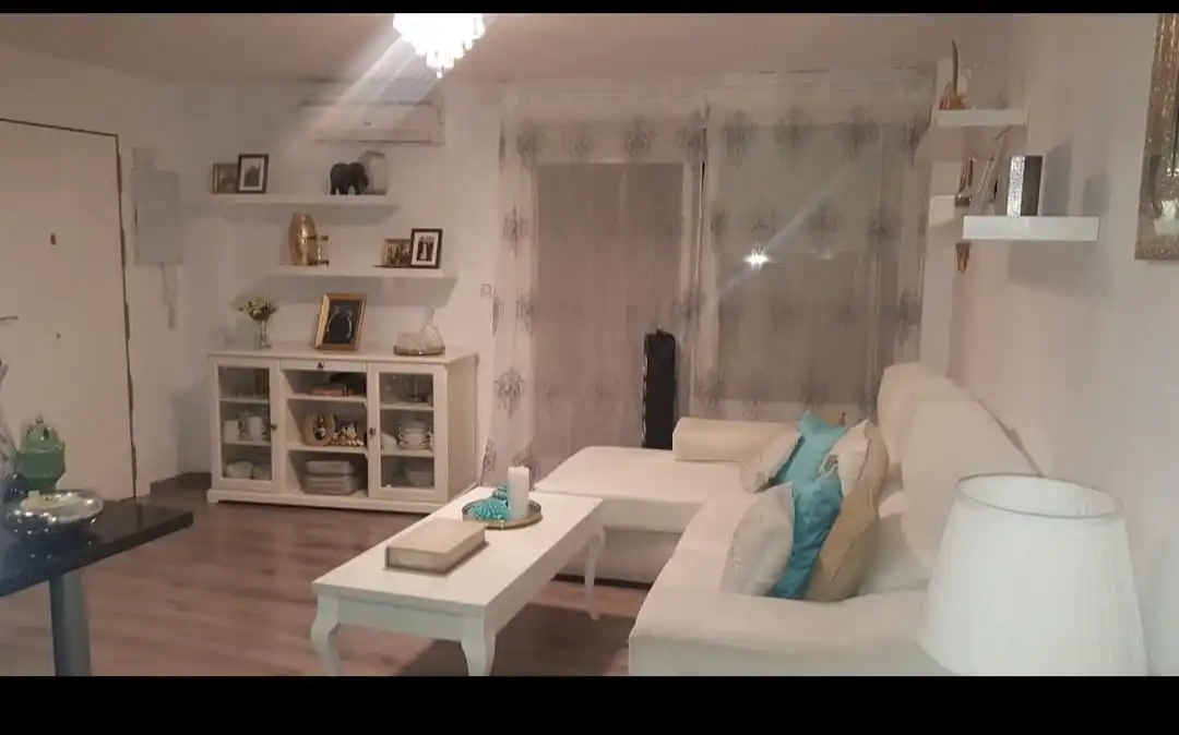 Sala d'estar de Àtic en venda en Jaén amb Aire condicionat i Moblat