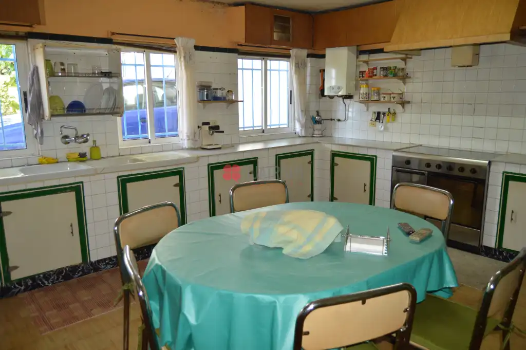Cocina de Casa adosada en venta en Santiago de Compostela  con Calefacción y Jardín privado