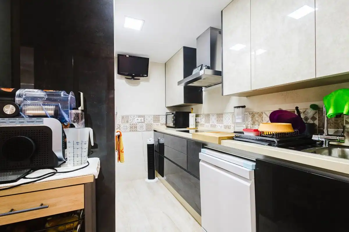 Flat with terrace for sale in Avenida Ingeniero José María Garnica, imagen 7