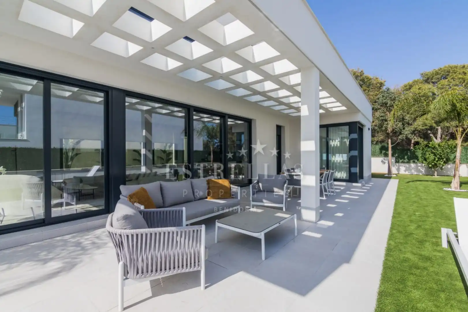 Chalet con piscina en venta en Golf Bahía, imagen 36