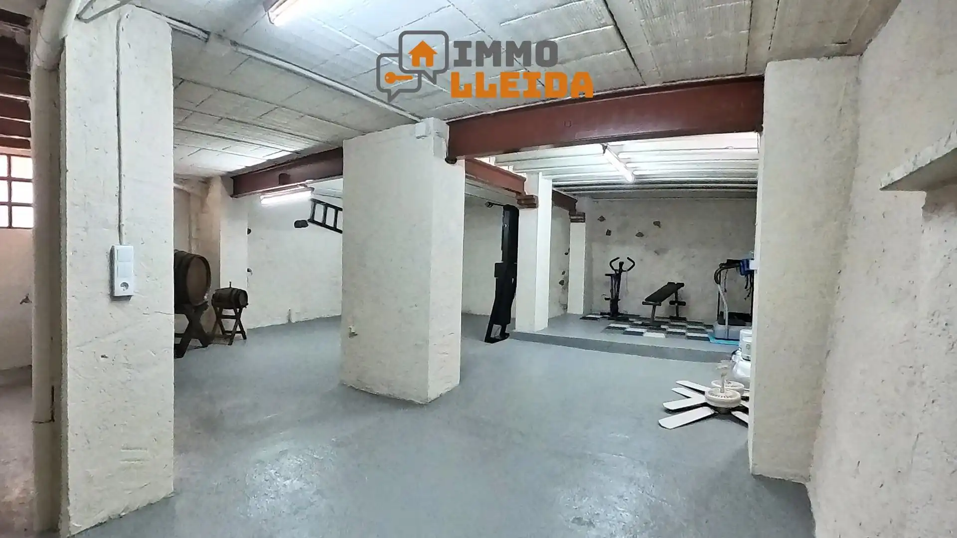 Detached homes for sale in Camarasa  with Terrace, Storage room and Furnished