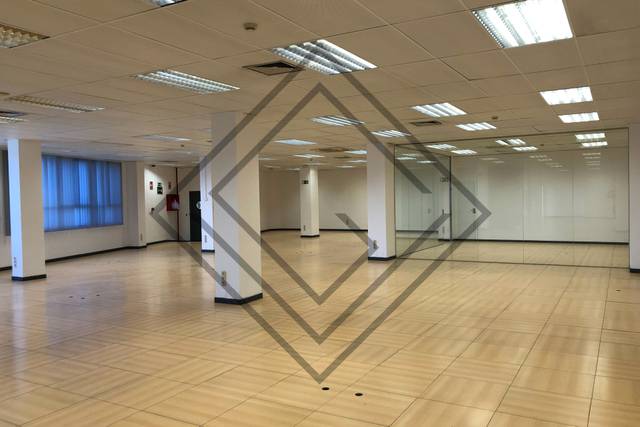 Oficina en Alquiler en Calle de Méndez Álvaro en Palos de Moguer