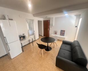 Living room of Flat to share in Reus  with Furnished, Oven and Washing machine