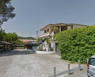 Exterior view of Premises for sale in Badalona  with Air Conditioner and Terrace