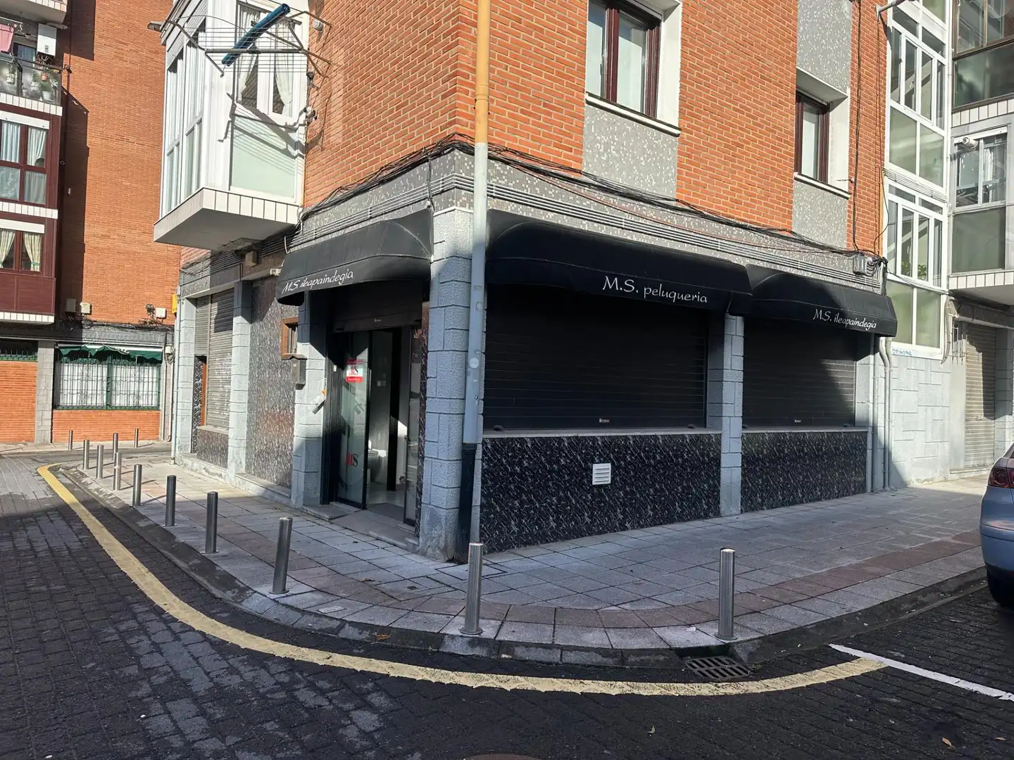 Business premises for sale in Barrio Axgane, imagen 3