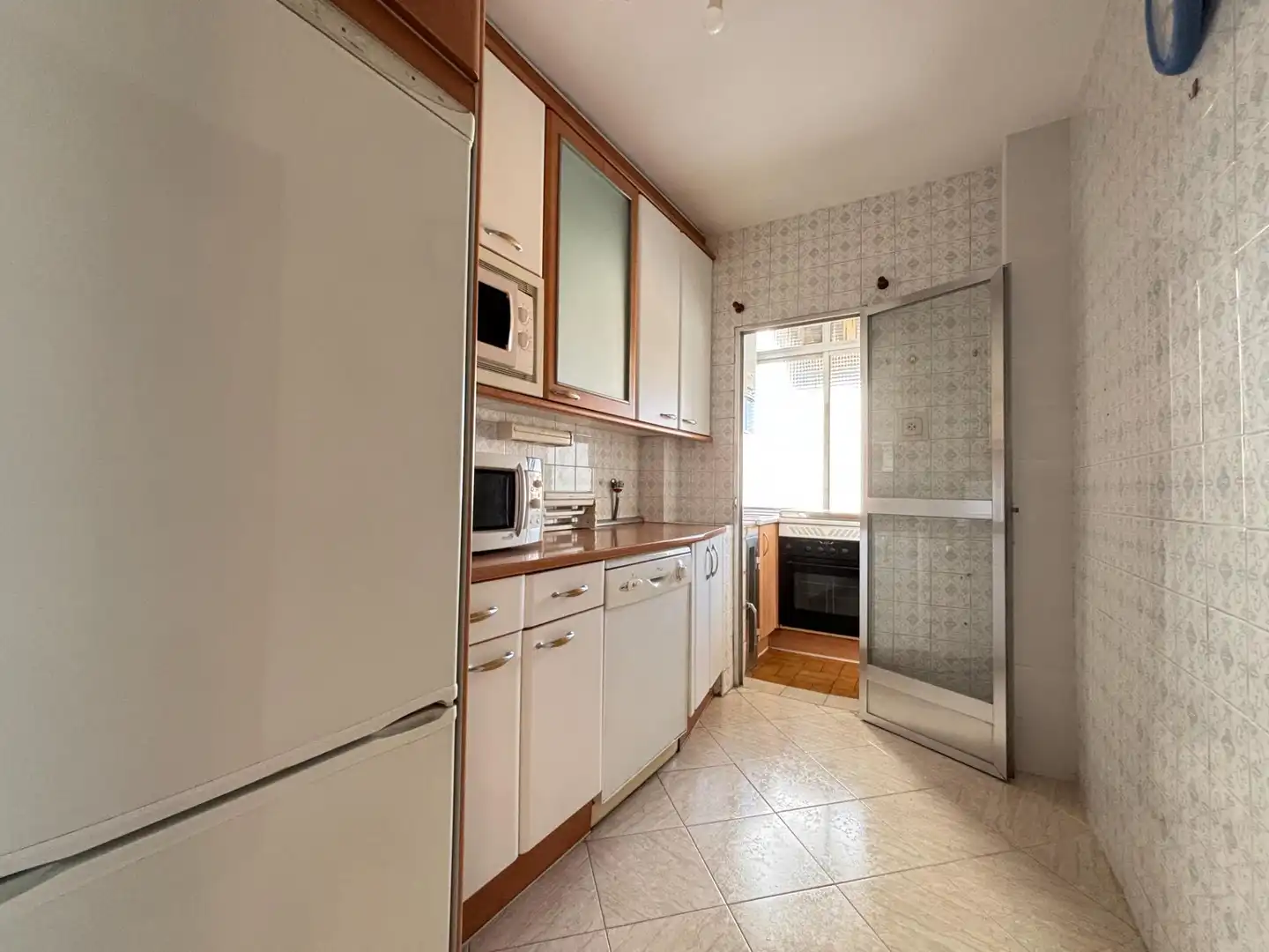 Kitchen of Flat for rent in Madrid  with Heating, Terrace and Alarm