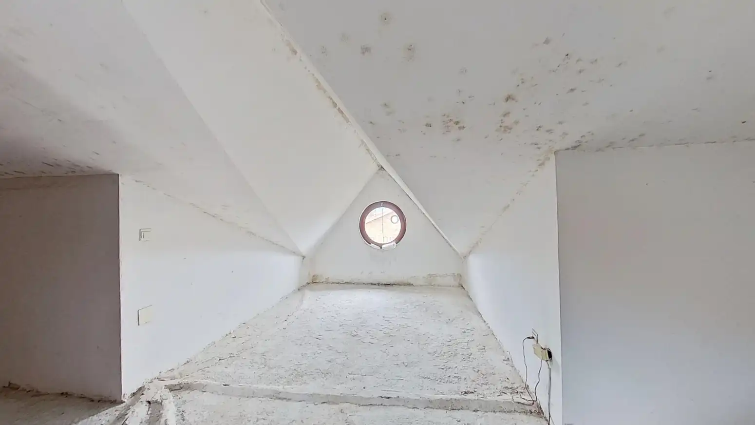 Casa adosada en venda en Torrelavega  amb Calefacció, Jardí privat i Parquet