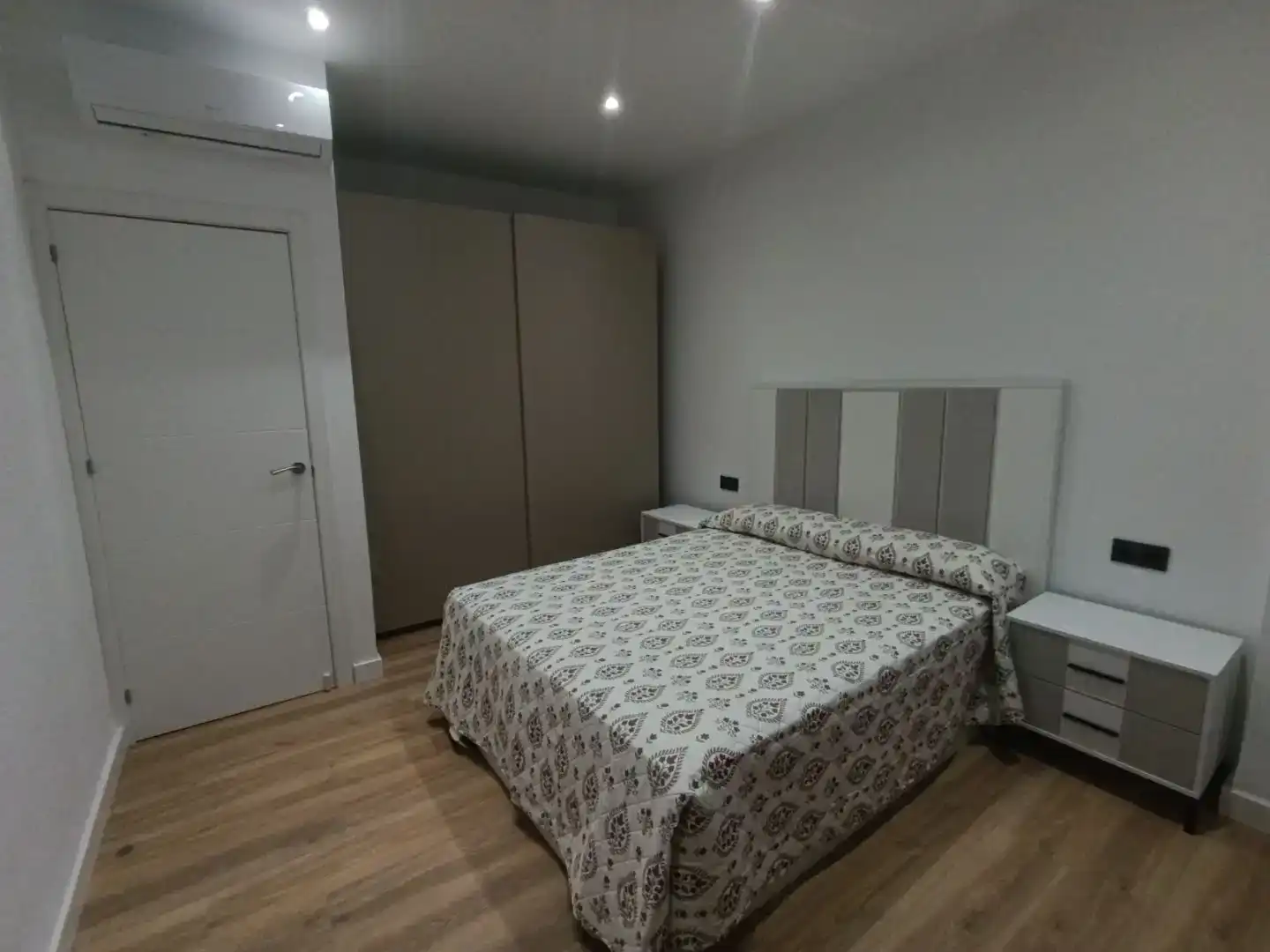 Schlafzimmer von Wohnung zur Miete in Úbeda mit Klimaanlage