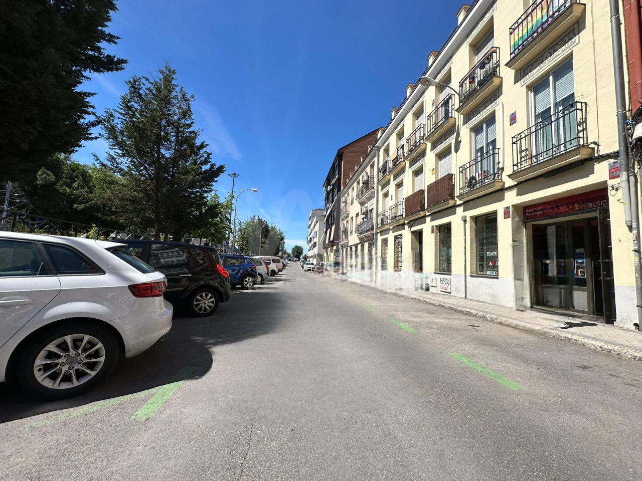 Exterior view of Building for sale in  Madrid Capital