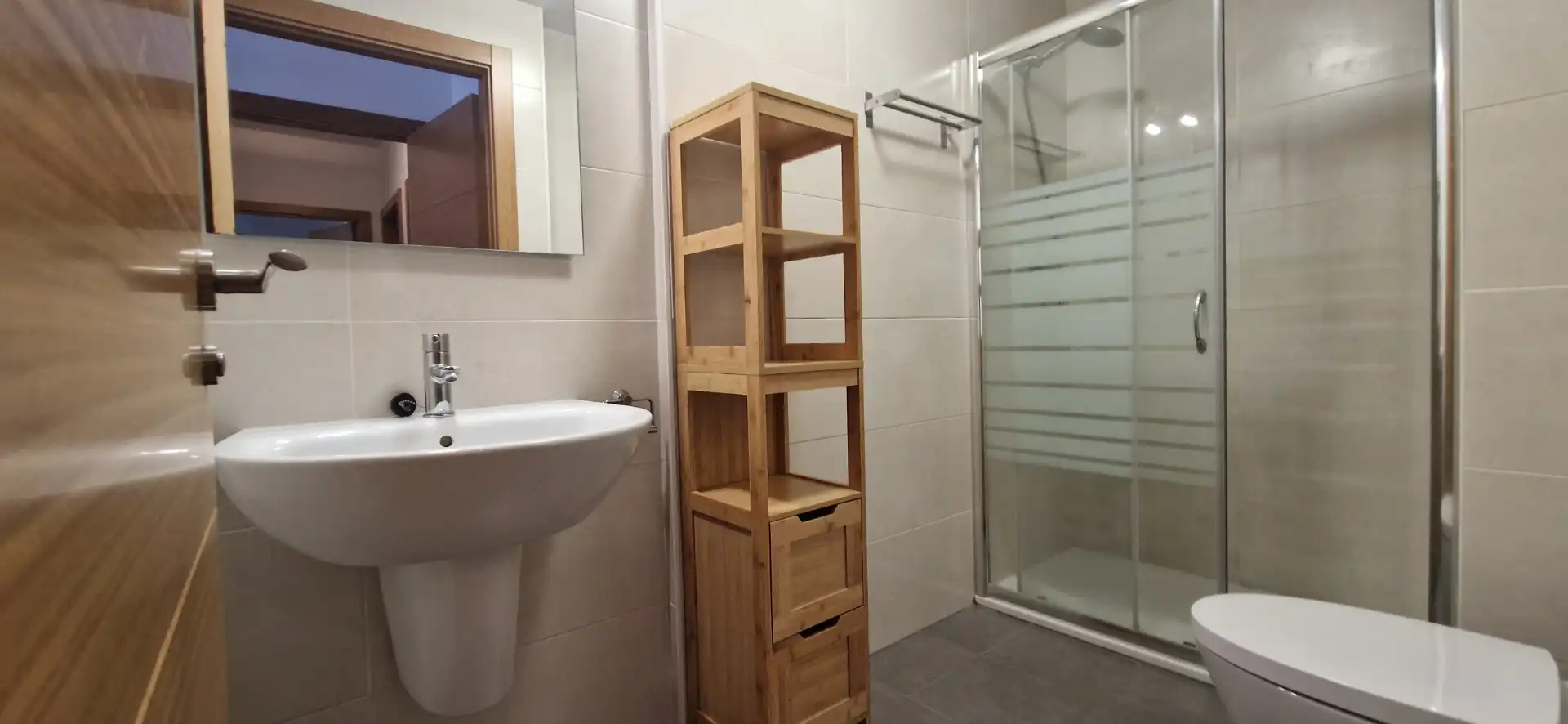 Baño de Piso en venta en Aranguren con Calefacción, Parquet y Trastero