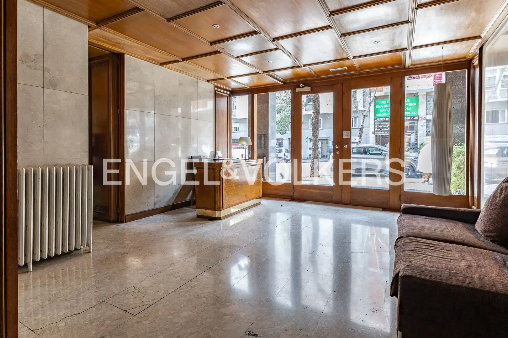 Flat for sale in Barcelona  with Air Conditioner, Heating and Parquet flooring
