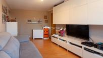 Living room of Flat for sale in L'Hospitalet de Llobregat  with Air Conditioner, Heating and Parquet flooring