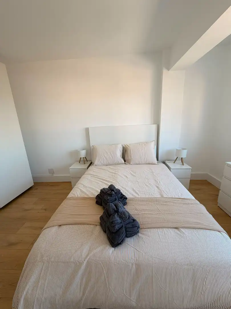 Schlafzimmer von Wohnung zur Miete in A Coruña Capital  mit Möbliert