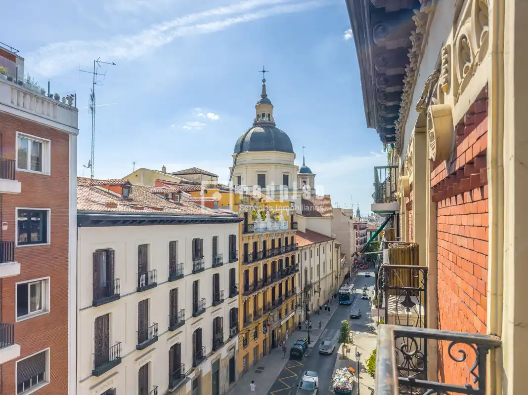 Vista exterior de Piso en venta en Madrid con Aire acondicionado, Calefacción y Parquet