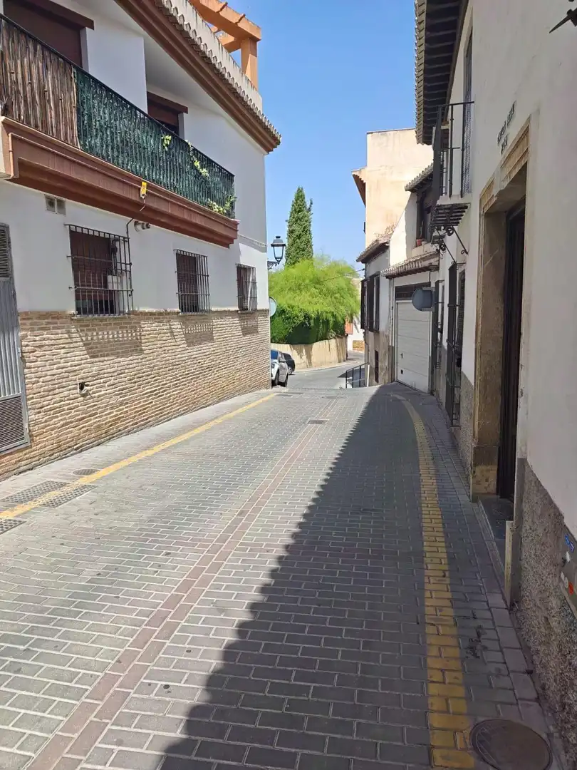 Außenansicht von Wohnung zum Verkauf in La Zubia mit Abstellraum und Balkon