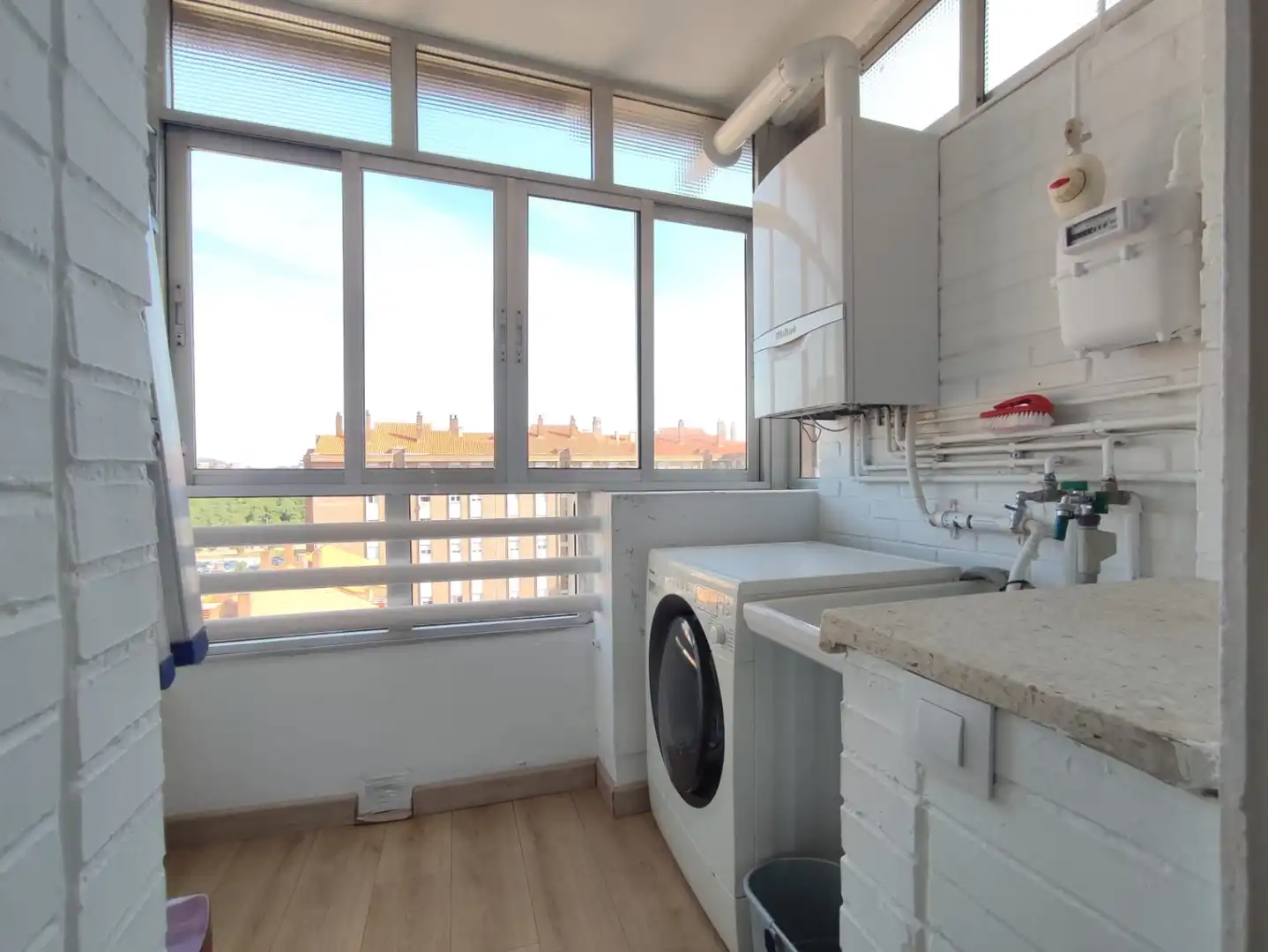 Kitchen of Flat for rent in Gijón   with Heating, Parquet flooring and Furnished