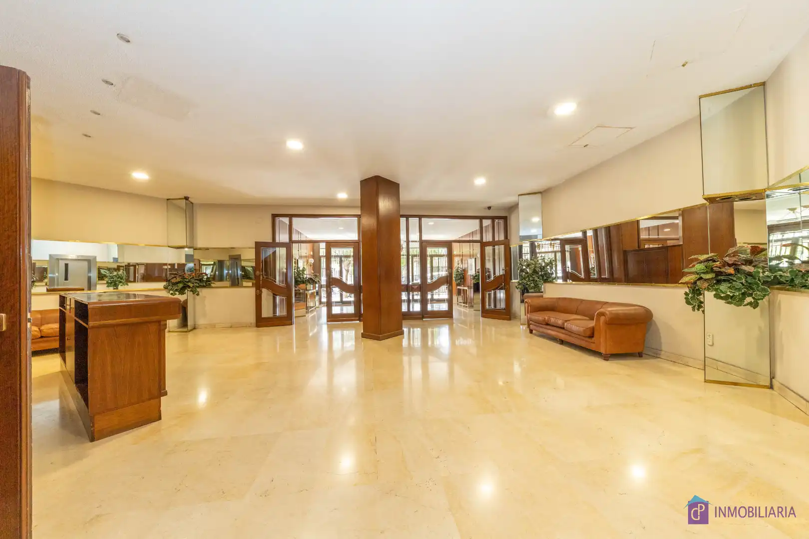 Flat for sale in Zaragoza  with Air Conditioner and Heating