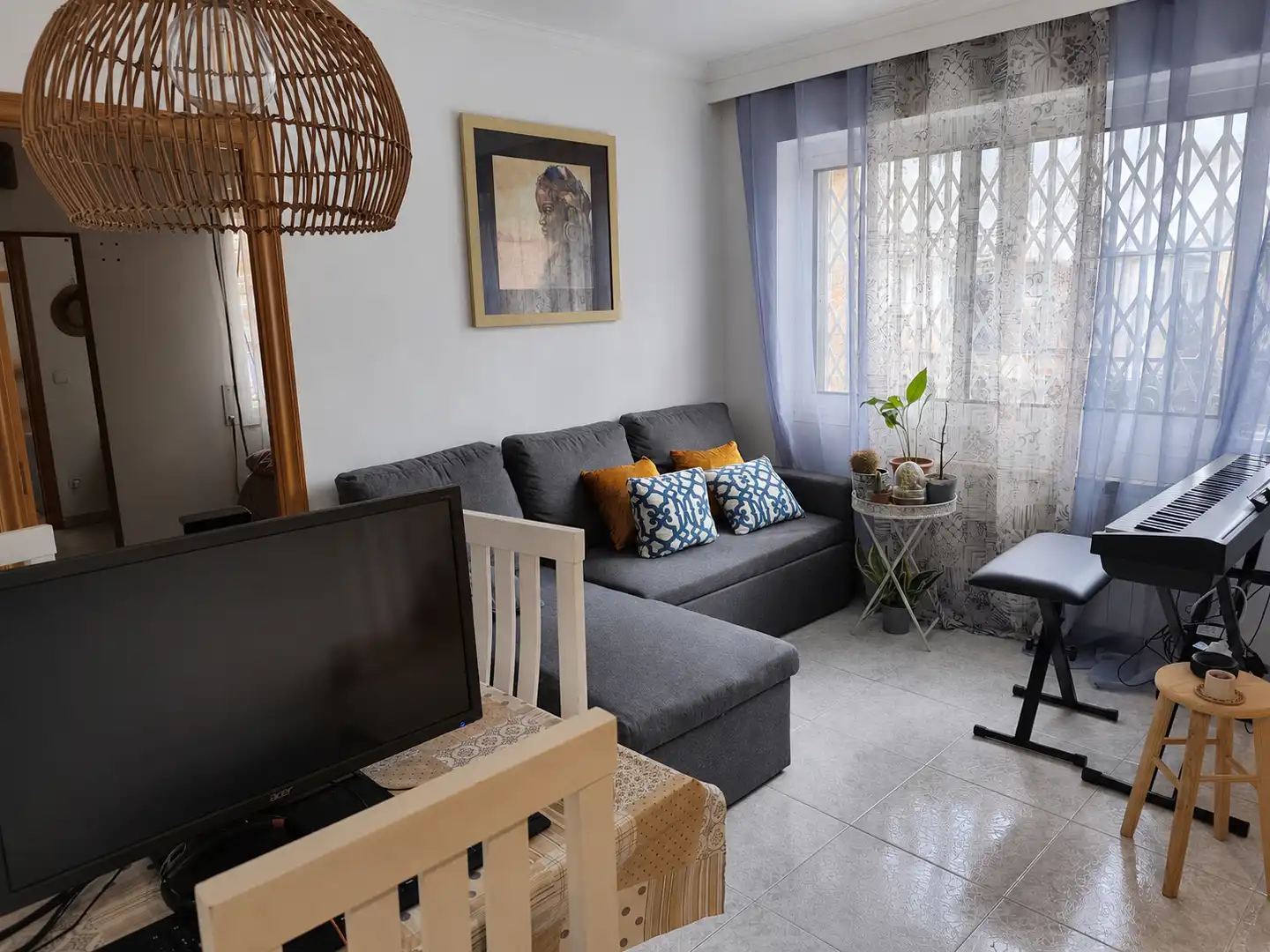 Sala de estar de Piso en venta en Girona con Calefacción, Amueblado y Horno