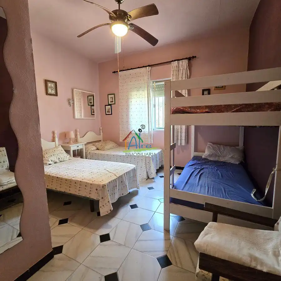 Chalet con piscina en venta en Retama, imagen 9